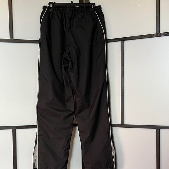 Nike Windrunner Women's High-Waisted Zipper Open-Hem Pants - Picture 2 of 13